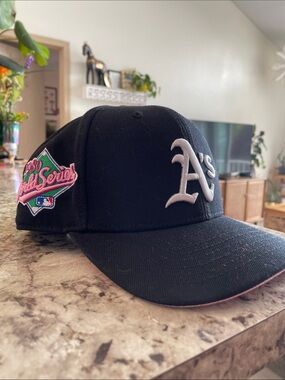 Oakland A's Black MLB Baseball Cap - 1989 World Series Patch